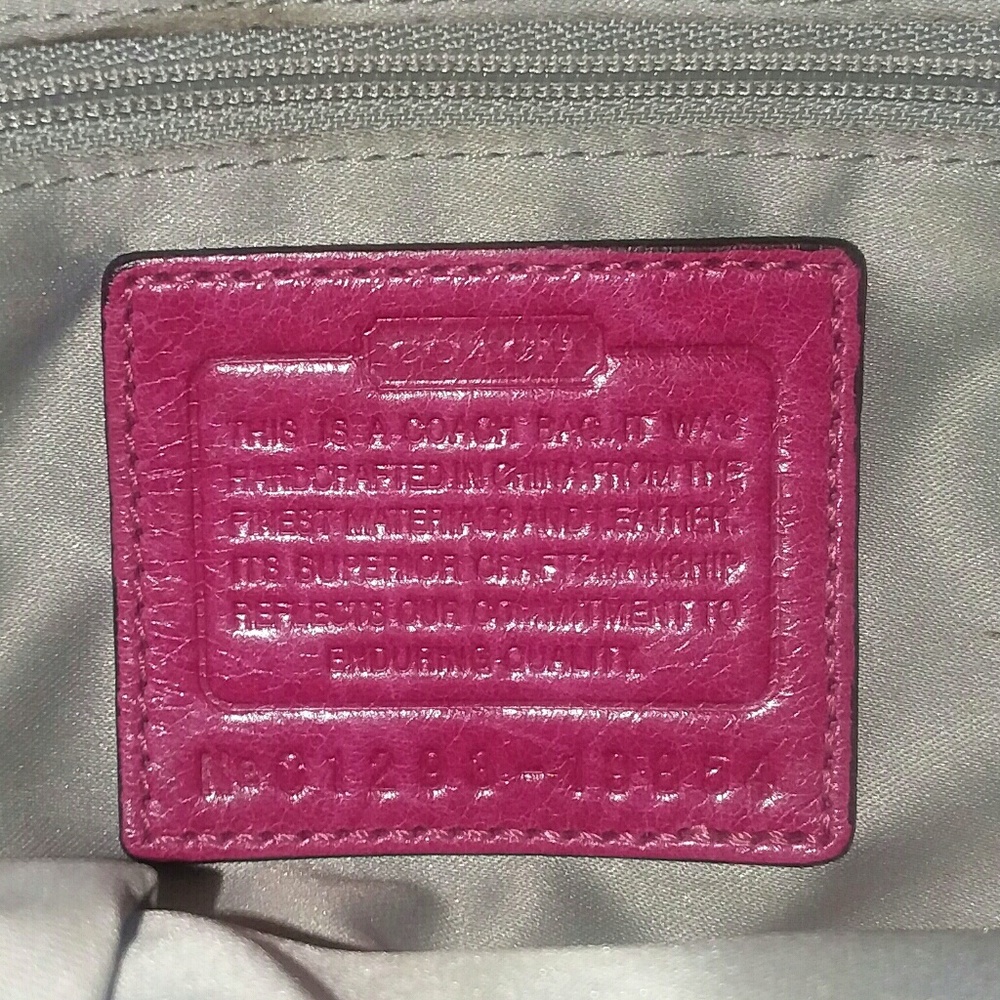 COACH PURSE - Picture 3 of 3